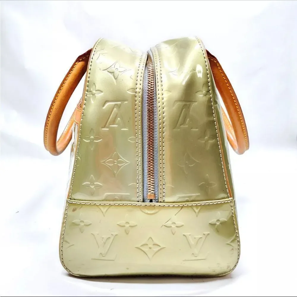 Auth Louis Vuitton Green Vernis Patent Tompkins Square Monogram Leather Tote